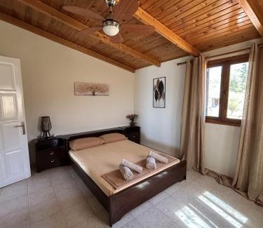 Eretria Casa | Ziras Traditional Villa