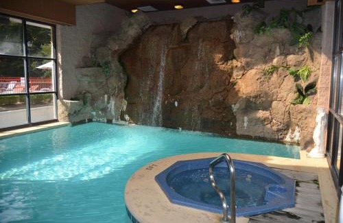 Gatlinburg Hotel | Zoders Inn and Suites