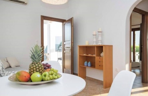 Pounta Casa | Zoe & Zen Cozy House near the Beach of Pounta