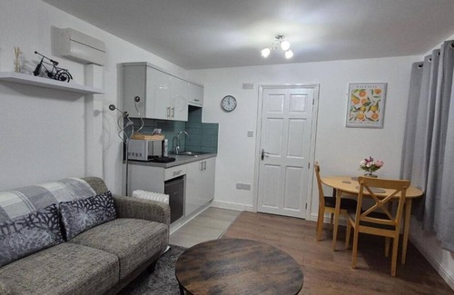 Pointon Cabina | Zoila's Rest - A self-contained studio