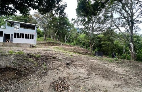 San Salvador Otro | Zona de Camping con casa de campo