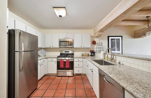 Downtown Santa Fe Villa | Zona Rosa 3-unit Oasis