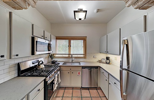 Downtown Santa Fe Villa | Zona Rosa 3-unit Oasis