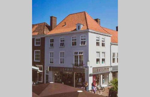 Stadhuis Apartamento | Zonnige frisse studio De Gouden Parel in hartje Middelburg