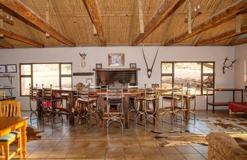 Mier Cabina | Zoutpanputs Game Lodge