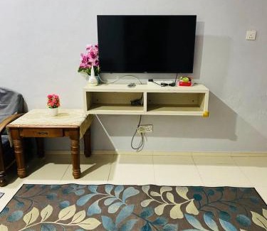Kampung Jaya Casa | ZR Homestay Kemaman with 3 Bedroom 2 Bathroom - 2 Room AC 1 Room Fan - Not Sharing House
