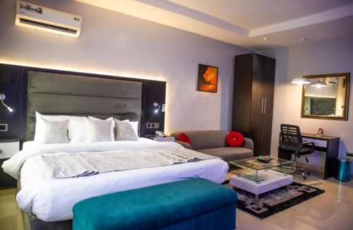 Port Harcourt Hotel | Zucchini Hotel and Apartment