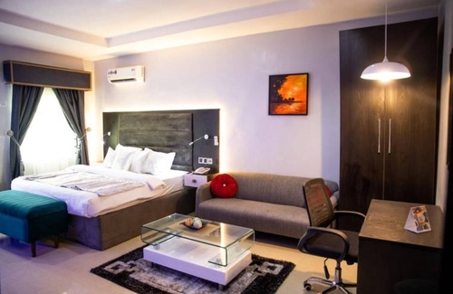Port Harcourt Hotel | Zucchini Hotel and Apartment