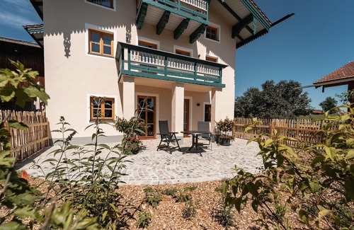 Surberg Apartamento | Zuhäusl apartment with idyllic garden view