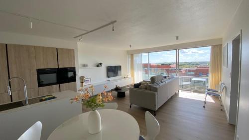 Nieuwpoort-aan-Zee Apartamento | Zuidgericht appartement met wijd uitzicht - Met privégarage