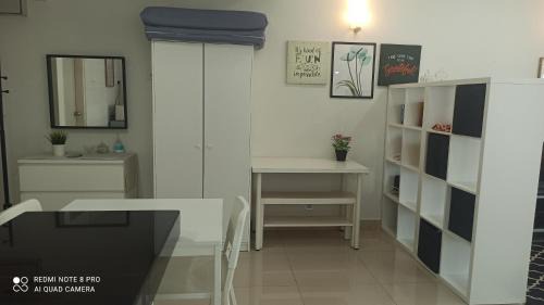 Kampung Telaga Nibong Casa | Zulanie Family Studio at D'Perdana Apartment, Spacious and Cozy with POOL, Free Wifi & Netflix