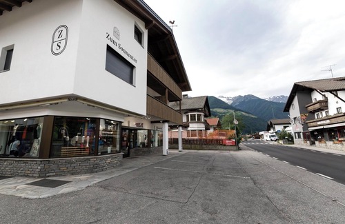 Lutago Apartamento | 'Zum Sonnentor - Apartamento Larix' con vistas a la montaña, balcón y Wi-Fi