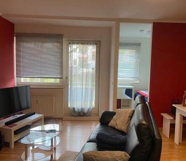 Neu-Kurenz Apartamento | Zwei Zimmer Appartment mit Balkon und Stellplatz voll möbliert