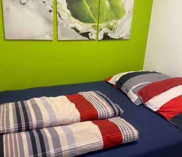 Neu-Kurenz Apartamento | Zwei Zimmer Appartment mit Balkon und Stellplatz voll möbliert