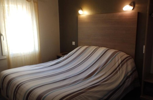 Saint-Cirgues-en-Montagne Hotel | Hôtel Les Cévennes