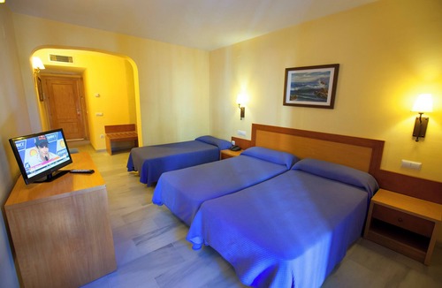 Almuñécar Hotel | Hotel Olas de Almuñécar