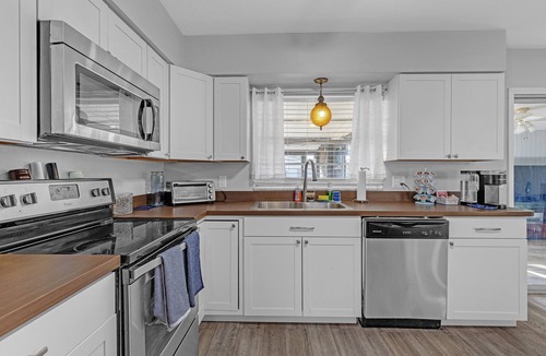 Inverness Casa | Waterfront Retreat W/ Canal Access 3 Bedroom Home