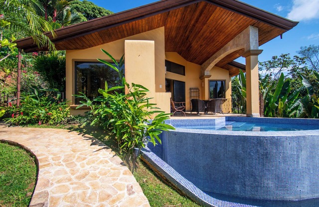 ॐ Best Ocean Views! @ Casa Krishna, 1 BR, 4x4 req