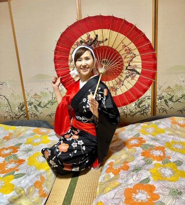 津軽三味線と民謡 ゲストハウス繭子の宿