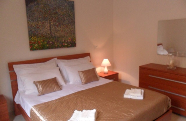 Apartamento de 1 dormitorio para 4 personas con wifi privado.