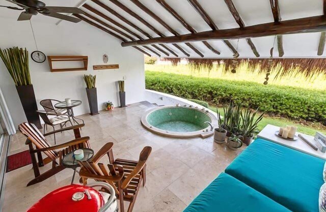 Unidad de 1 dormitorio con acceso conveniente a la piscina y la playa