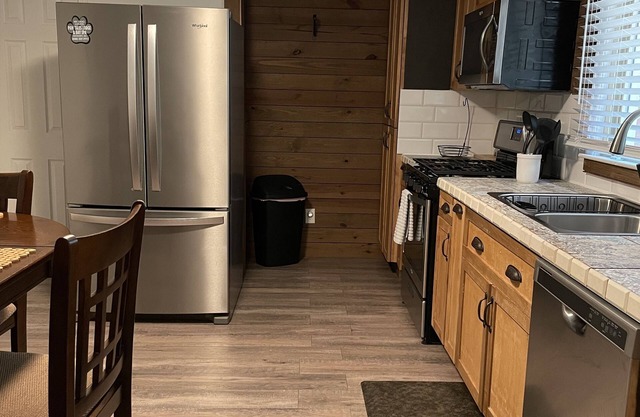 Apartamento de 2 dormitorios y 1 baño en un barrio muy bonito y tranquilo.