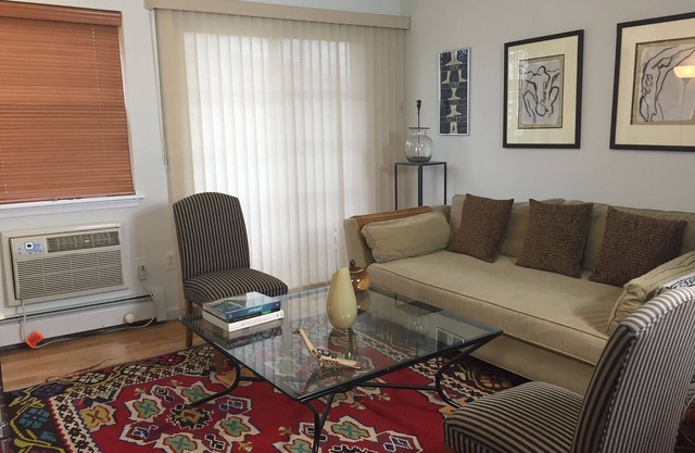 Apartamento de 1 dormitorio con balcón en Asbury Park, a 2 cuadras de la playa STR # 2018-019