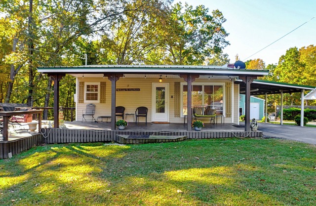 1 Mi to Buchanan Resort: Home w/ Deck & Yard!