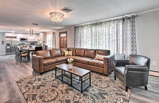 1 Mi to Hersheypark: Family Home w/ Game Room!
