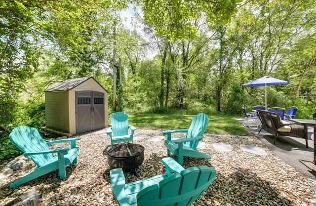 Steps to Lake Michigan Beach: Gary Vacation Rental