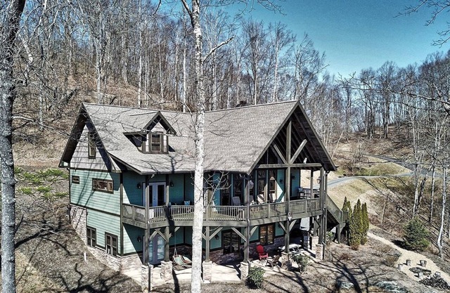 1 Starry Night-5 BR, 4BA Chalet CERCA DEL OESTE DE JEFFERSON, NC, con impresionantes vistas, bañera de hidromasaje, Wi-Fi, aire acondicionado