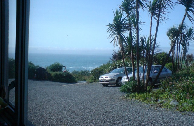 10 minutos a pie de playa. A corta distancia de golf, surf y montar a caballo. acceso a la piscina