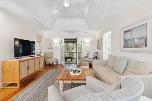 1016 Sparrow Pond Cottage by Akers Ellis Rentals