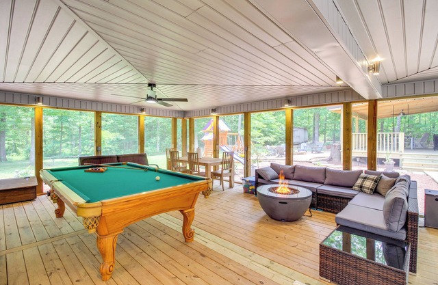 13 Mi to Guntersville Lake: Henagar Gem w/ Hot Tub