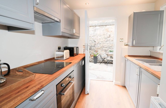 14 Front Street, CORBRIDGE