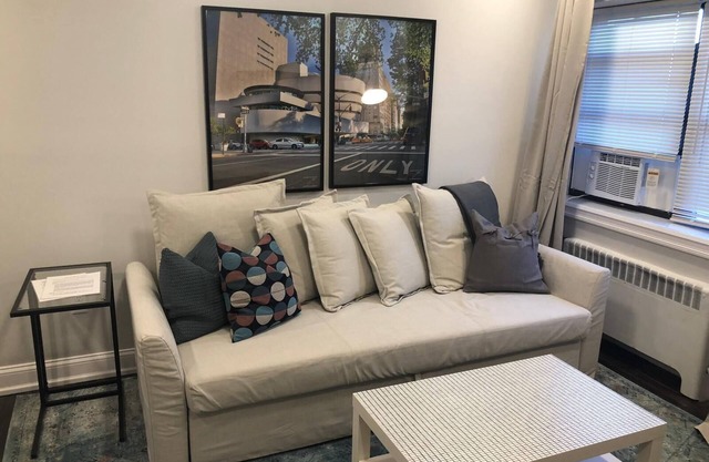 1631 5A · Conveniente 3bed Apt / 20 min a NYC-Estacionamiento disponible.