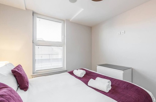 17 The Quadrant - 2 bedroom apartment