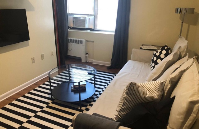 1703 3H · Adecuado 2bed Apt-20 min a NYC / Estacionamiento disponible