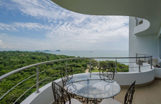 17J Encantador Apt con Vistas al Mar y a la Selva