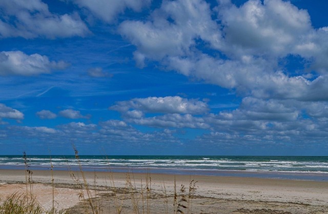 ORMOND BEACH ~ 1 Bd Condo ~ Cove en Ormond Beach ~ COCINA COMPLETA / BALCON / JETTED TUB