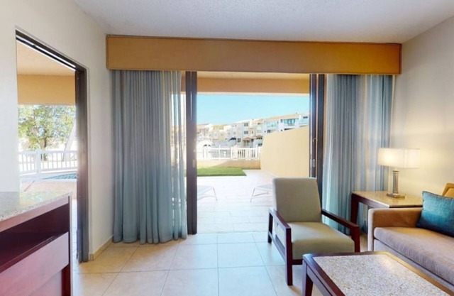 1BR Condo at Park Royal Club Cala with Kid's Pool