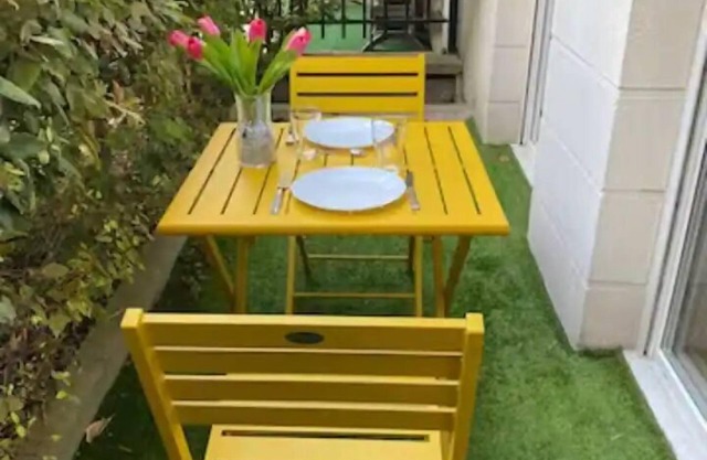 1BR Paris 10th Gare du Nord Stade France