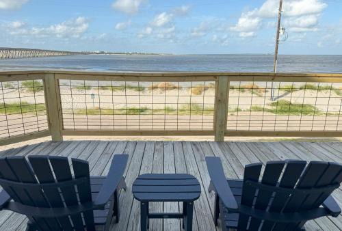 1st Row, Unobstructed Gulf Views, Pet-Friendly!