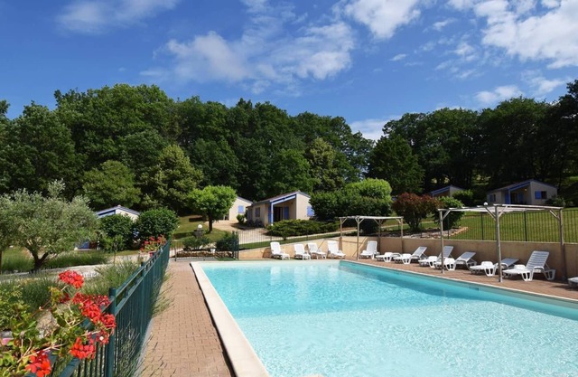 2-1 The Lodges of Mélis in Cuzorn