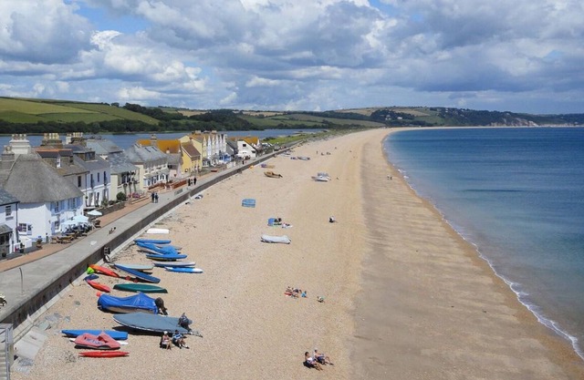 2 Bayview, Torcross