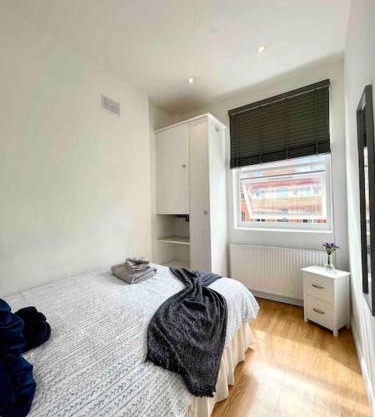 2 BDR Flat With Canal View