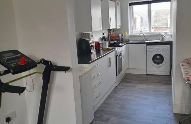 2-bed Apartment Near Beaches & Attractions Petsok