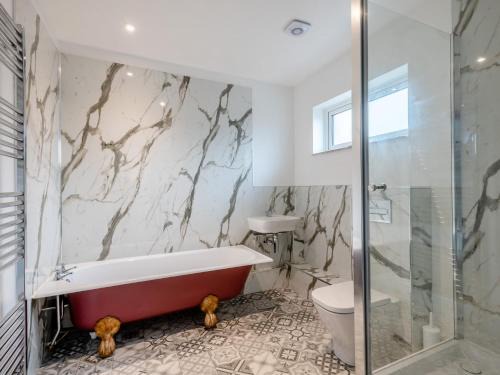 2 Bed in Stibbard 79993
