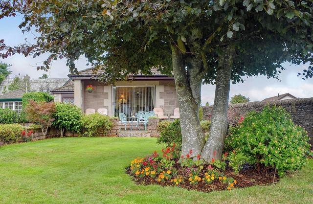 Alojamiento de 2 habitaciones en Auchterarder