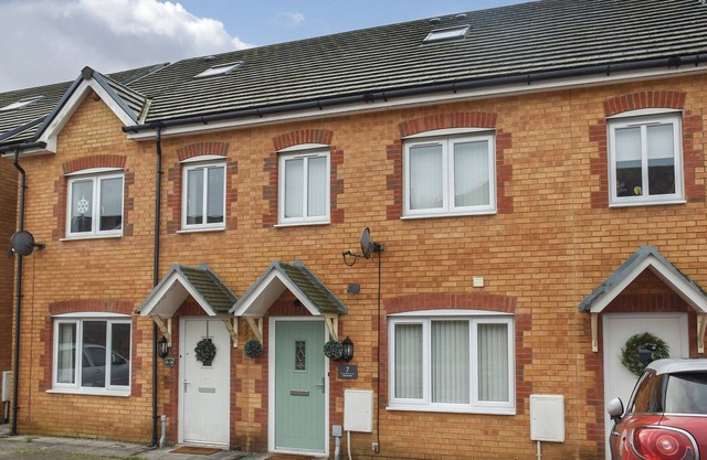 Alojamiento de 2 habitaciones en Cwmfelinfach